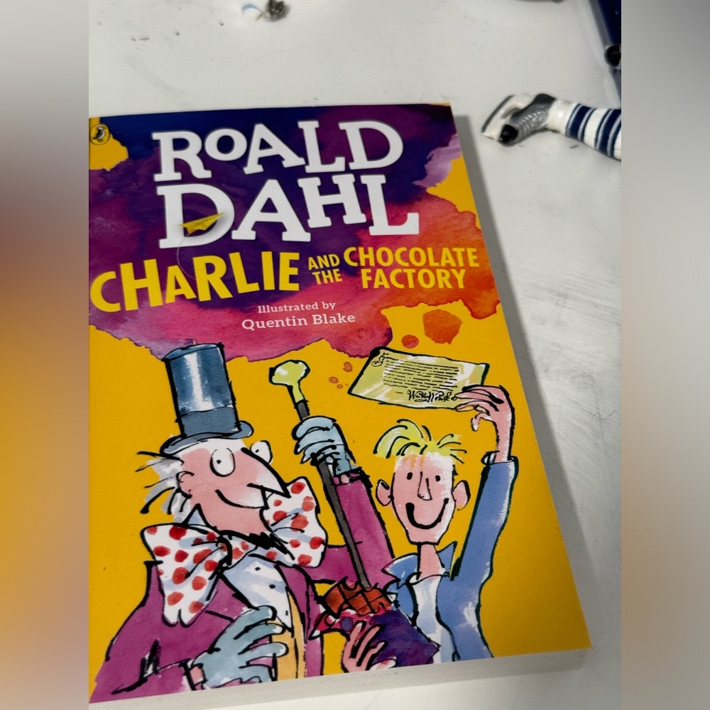ROADL DAHL Set of 3 Paperback Books Danny, Witches, Charlie & Chocolate Factory - Picture 6 of 8